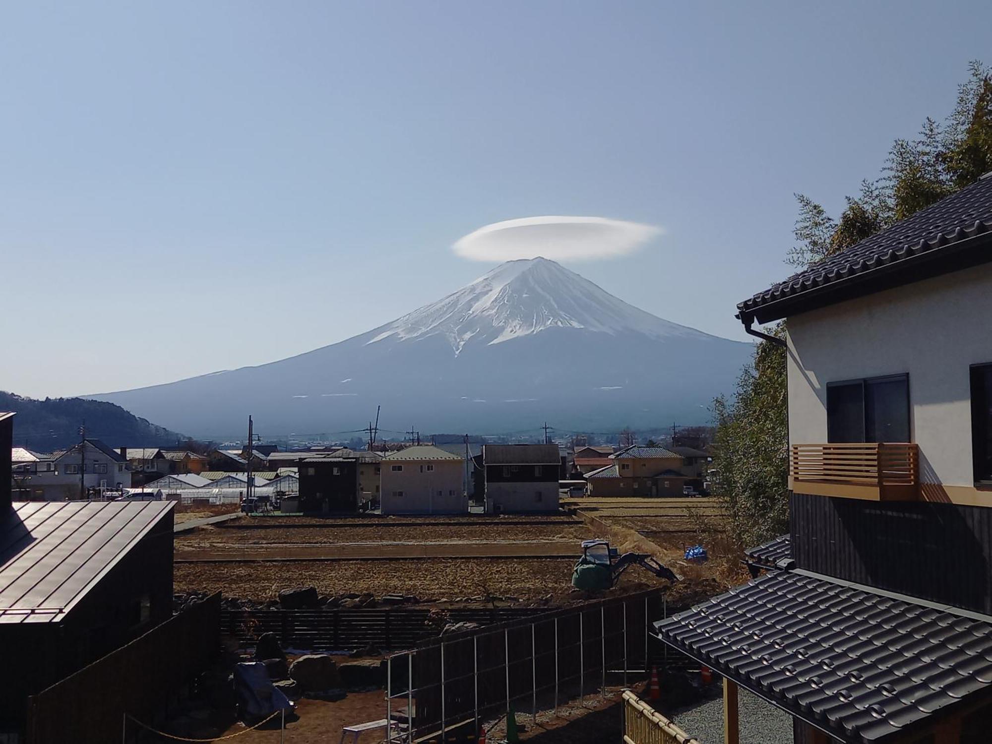 橙色小屋别墅 富士河口湖 外观 照片